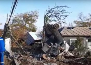 Скорость и мокрая дорога: водитель грузовика из Молдовы спровоцировал ДТП в Румынии | VIDEO