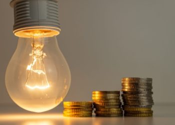 După o pauză de jumătate de an, Ucraina a reluat livrările de energie electrică în Moldova. Ce volum și la ce preț va fi procurată | VIDEO