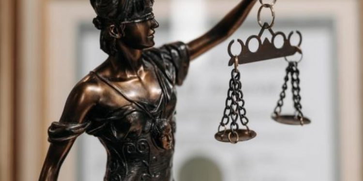 Judecător, deferit justiției pentru includerea datelor incomplete sau false în declarația de avere și interese personale