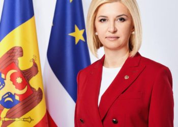 Влах подала декларацию о доходах перед уходом с поста башкана Гагаузии. Сколько она заработала в 2022 году?