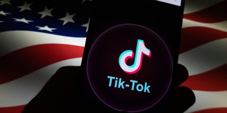 Aplicația TikTok a fost interzisă pe telefoanele personale într-un stat din SUA