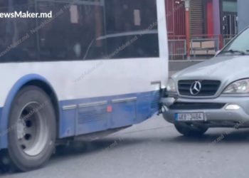 Chișinău: Încă un accident cu implicarea unui troleibuz. A fost afectată circulația transportului public