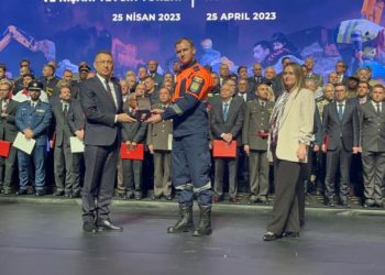 Președintele turc a decorat membrii echipei de căutare și salvare din Moldova care au acordat ajutor în urma cutremurului în provincia Hatay | VIDEO