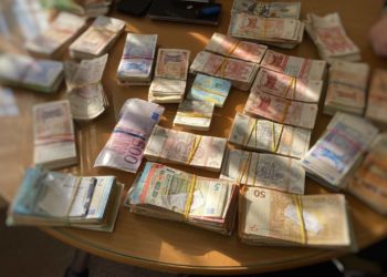 Noi detalii în dosarul contrabandei cu botox. Ce au depistat ofițerii vamali în urma perchezițiilor