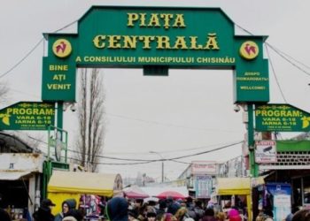 Aglomerație la Piața Centrală, înainte de Paști: Cât au scos moldovenii din buzunare pentru masa de sărbătoare | VIDEO