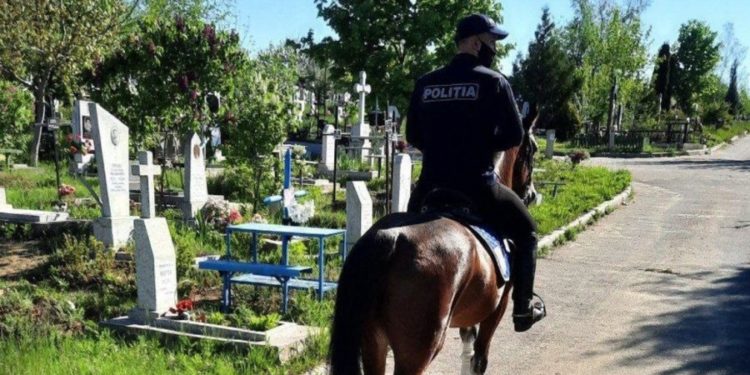 Polițiștii vor patrula în cimitire: Sfaturi și recomandări de Blajini. Aveți grijă să nu fiți luați pe sus