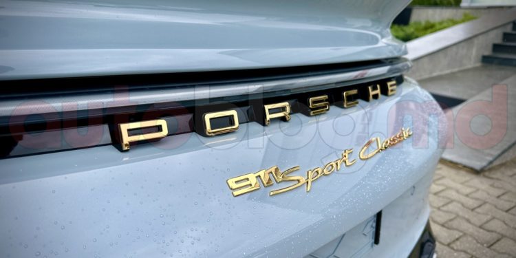 В Молдову привезли редкий автомобиль Porsche. Его можно купить за €270 тыс.