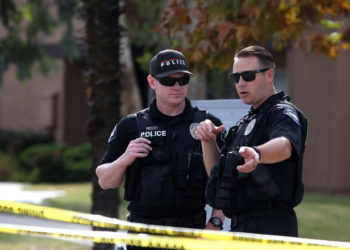 Două tinere au fost împușcate într-o parcare din SUA după ce una dintre ele a intrat din greșeală în altă mașină