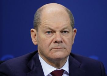 Шольца проверят на причастность к мошенничеству в 30 млрд евро — Politico