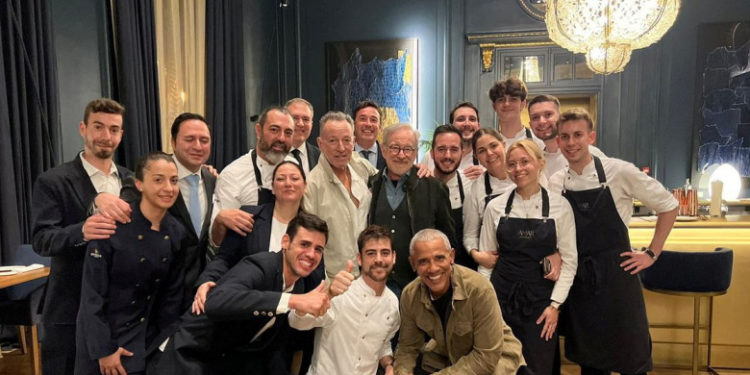 Cum s-au întâlnit Barack Obama, Steven Spielberg şi Bruce Springsteen într-un restaurant din Barcelona