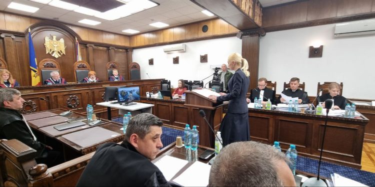 A treia zi a ședinței CC în dosarul partidului «ȘOR». Avocații formațiunii au solicitat sistarea procesului de control al constituționalității partidului | VIDEO