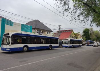 Перебои с электричеством на линиях электротранспорта: часть троллейбусов стоит, другие перенаправлены