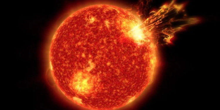 На Солнце произошла мощнейшая вспышка: на Земле отключилась радиосвязь