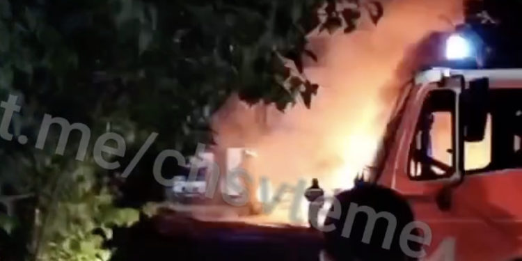 В Кишиневе на парковке мясокомбината сгорели три автомобиля