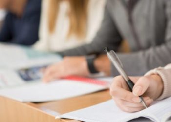 Более 2000 кандидатов на степень бакалавра получили «10» автоматически по иностранному языку