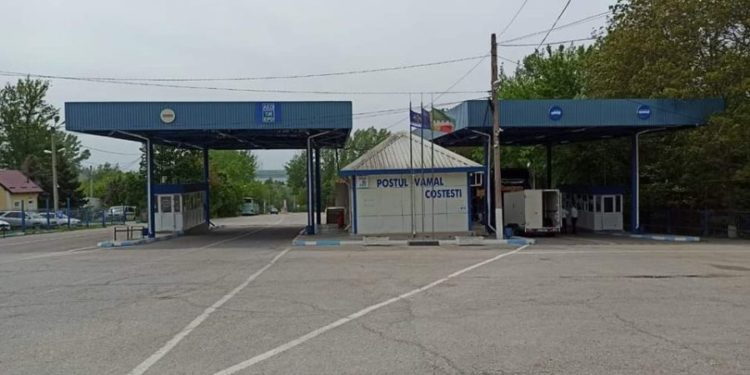 Движение на КПП “Костешты – Стынка” затруднено: в чем причина