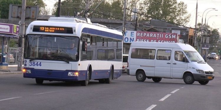 Некоторые маршруты приостановлены, другие – перенаправлены: как будет курсировать общественный транспорт во время Саммита ЕПС