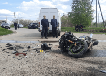 17-летнего подростка, пострадавшего в результате ДТП в Сороках срочно доставили в Кишинев