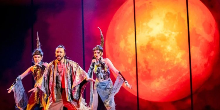 Паша Парфени прошел в финал конкурса «Евровидение 2023»