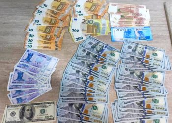 Rezultatele perchezițiilor CNA la postul vamal Bălți: Doi brokeri vamali și un agent economic au fost reținuți | VIDEO