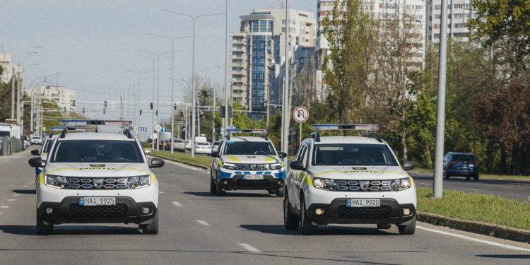 În ciuda hotărârii Curții Constituționale, autoritățile au menținut interdicția purtării panglicii SF. Gheorghe. Șeful IGP, despre amenzi și excepțiile în care ea poate fi purtată