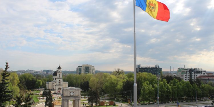 Prelungirea Stării de Urgență a provocat un schimb dur de replici între Recean și Irina Vlah: „Nu aveți capacități să lucrați în regim normal?”