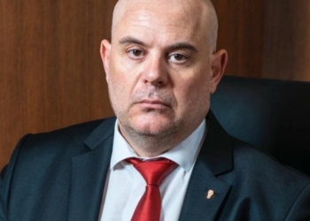 Взрывное устройство сработало на пути следования машины с генпрокурором Болгарии