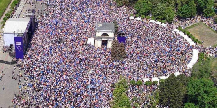 Prelungirea Stării de Urgență a provocat un schimb dur de replici între Recean și Irina Vlah: „Nu aveți capacități să lucrați în regim normal?”