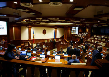 Парламент одобрил продление режима ЧП еще на 60 дней. Аргументы правительства | VIDEO