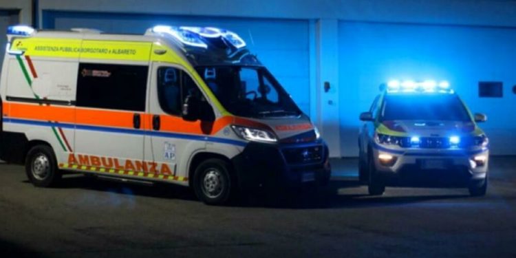 O moldoveancă se zbate între viață și moarte în Italia, după ce a fost lovită de tren