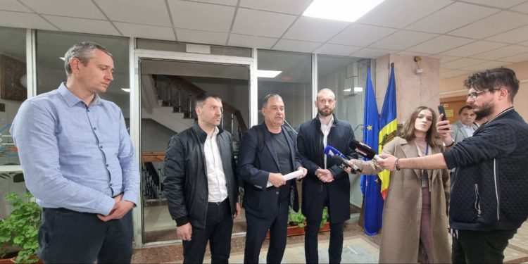 „Vom contesta neapărat această decizie”. Avocații Marinei Tauber consideră decizia de a o plasa în la domiciliu nefondată, luată sub presiune | VIDEO