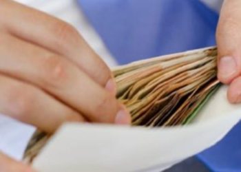 O mamă din Moldova și-a primit sentința, după ce a colectat bani de la părinți pentru cadoul dirigintelui