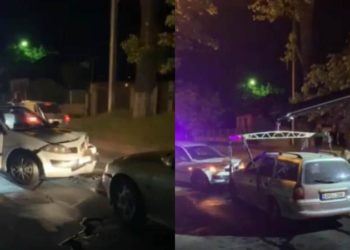 Două maşini s-au lovit frontal la Poşta Veche: Unul dintre şoferi a fugit de la fața locului. Ar fi fost beat | VIDEO