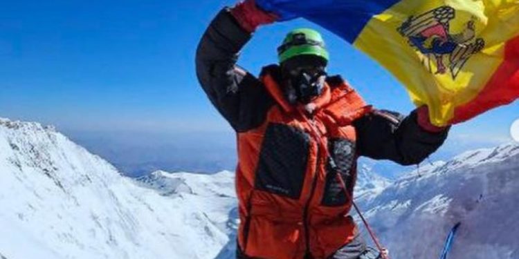 Alpinistul moldovean Vladislav Zotea a reușit să cucerească muntele Everest: „Visele devin realitate”