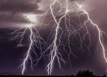 Grindină, vijelie și averse puternice: Meteorologii anunță un nou Cod Galben