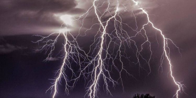 Grindină, vijelie și averse puternice: Meteorologii anunță un nou Cod Galben