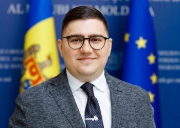 Guvernul va cumpăra, din bani publici, drapele ale UE și RM pentru Adunarea Națională din 21 mai