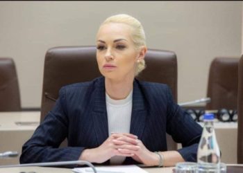 Решением АП Кишинева Марина Таубер останется под домашним арестом. Заседание проходило на фоне акции протеста сторонников партии “Шор” | VIDEO