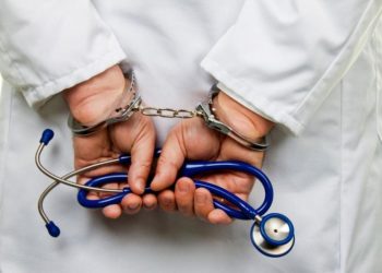 Încă o cauză penală de malpraxis, remisă în instanța de judecată