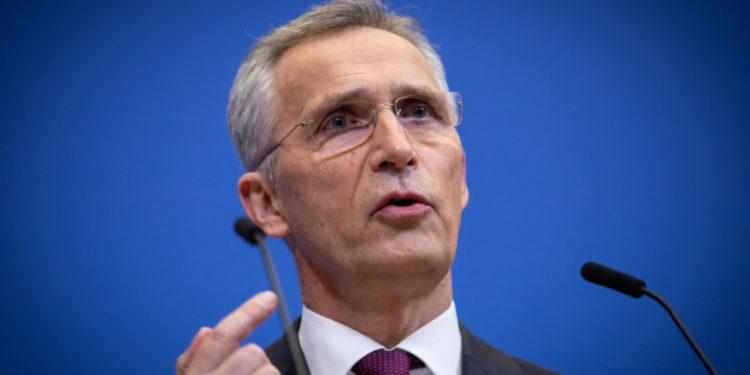 Stoltenberg: Aderarea Ucrainei la NATO cât timp e război „nu este pe agendă”