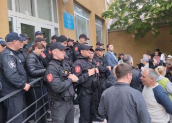 Mai mulți politicieni au reacționat dur la acțiunile CNA din Găgăuzia. Ion Chicu: Se întrunesc toate condițiile pentru a declara Republica Moldova un stat capturat de guvernare | VIDEO