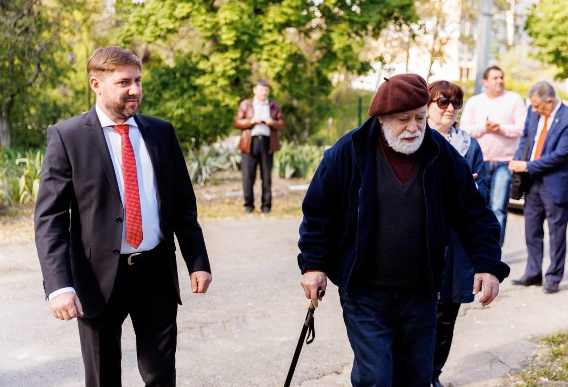 De ziua orașului Taraclia, echipa Partidului „ȘOR” a inaugurat un havuz și a promis că proiectele privind dezvoltarea Taracliei vor continua