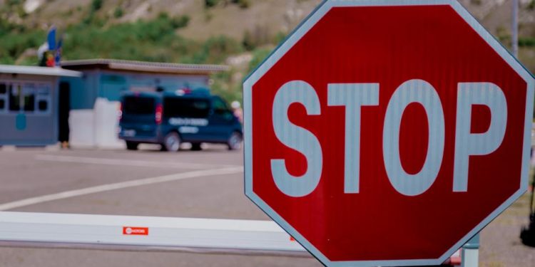 Atenție, călători! Un punct de trecere moldo-român și-a sistat activitatea