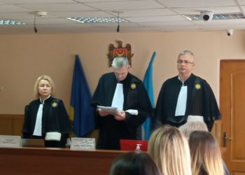 Curtea de Apel Comrat decide astăzi asupra validării alegerilor pentru Bașcanul Găgăuziei. Locuitorii autonomiei protestează în fața instanței | VIDEO