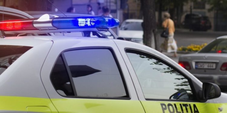 Женщина, выпавшая из окна второго этажа в Бельцах, находилась в Центре временного размещения для людей с ограниченными возможностями | VIDEO