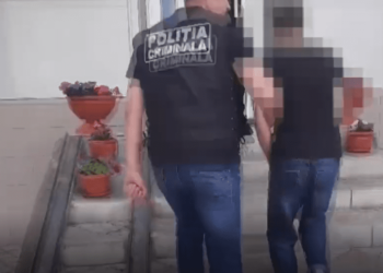 Minoră din Strășeni – șantajată de un tânăr de 19 ani. Ce i-a cerut în schimbul „tăcerii”