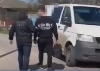Fată exploatată sexual de un individ, la Telenești: Când a refuzat să mai aibă rapoarte sexuale, el a trimis rudelor imagini pornografice cu ea | VIDEO