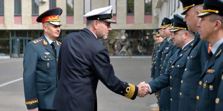 Amiralul Robert Bauer se află la Chișinău, în fruntea delegației Alianței Nord-Atlantice. Scopul vizitei nu a fost anunțat oficial | VIDEO