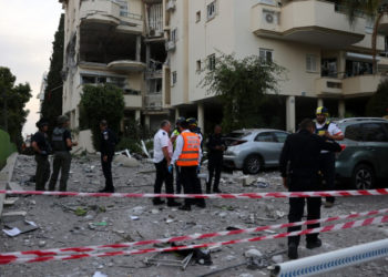 O rachetă lansată din Fâșia Gaza a lovit un bloc cu 4 etaje din Israel. Un om a murit și 5 au fost răniți