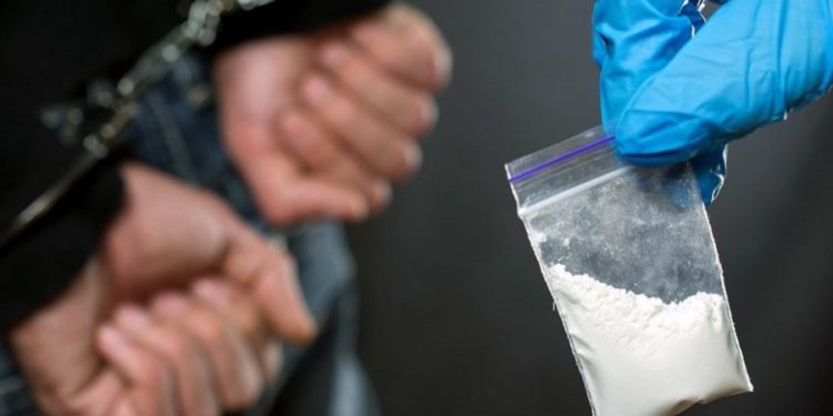 Не успел продать: в столице задержали наркоторговца